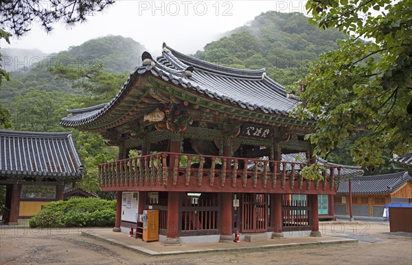 Bell tower at Baekyangsa Temple