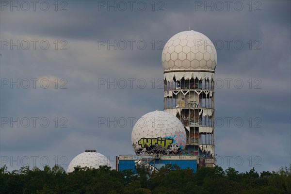 Ruin of the former US and British listening station on Teufelsberg