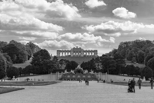 Schoenbrunn Palace Park with Neptune Fountain and Gloriette