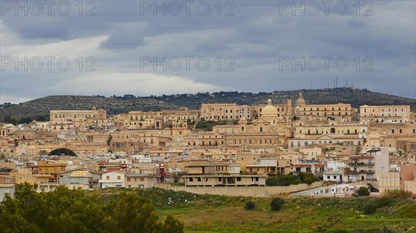 Noto skyline