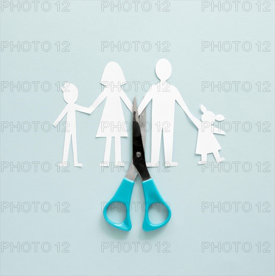 Family divorce paper shape