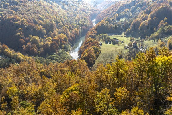 The Tara Gorge in autumn