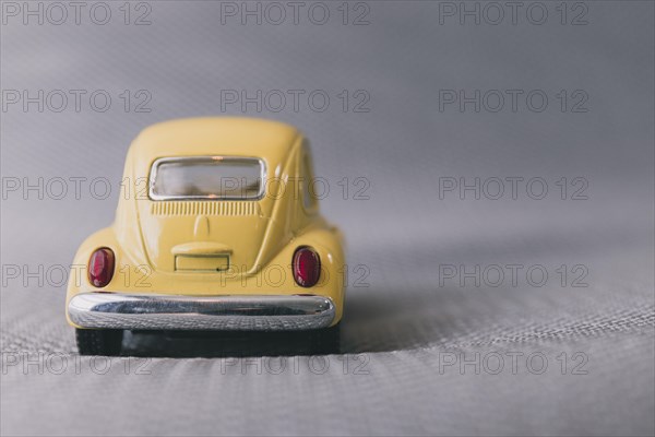 Toy car