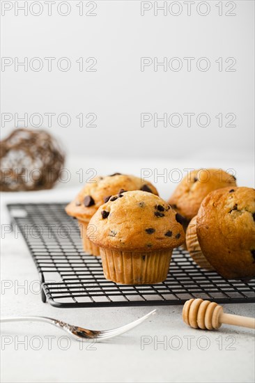 Front view set chocolate muffins