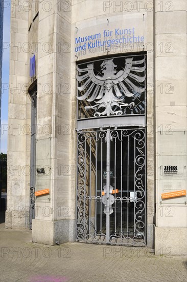 Entrance to the Museum of Art and Cultural History