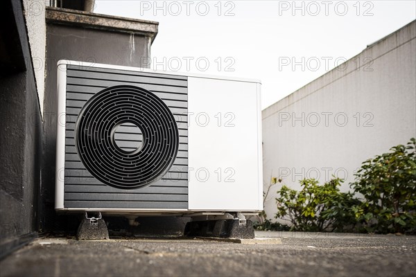 Heat pump on a single-family house in Duesseldorf