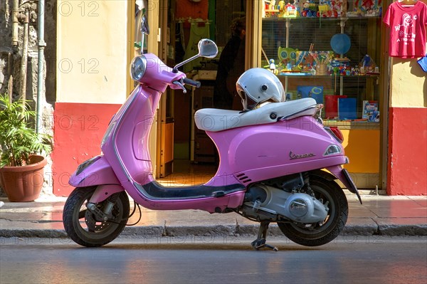 Pink Vespa