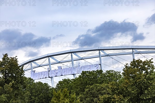 Mercedes Benz Arena becomes MHPArena. The new name has not yet been installed