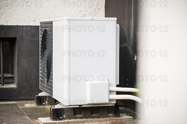 Heat pump on a single-family house in Duesseldorf