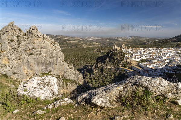 The White Village and the Moorish Castle