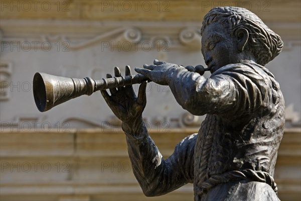 Detail of the sculpture at the Rattenfaengerbrunnen by Bruno Jakobus Hoffmann