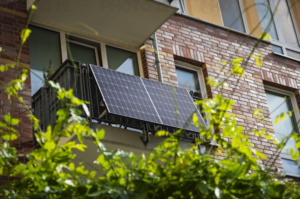 Balcony power plant on a house in Duesseldorf