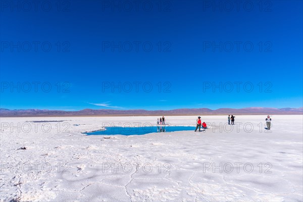 800 sq km salt desert Salinas Grandes