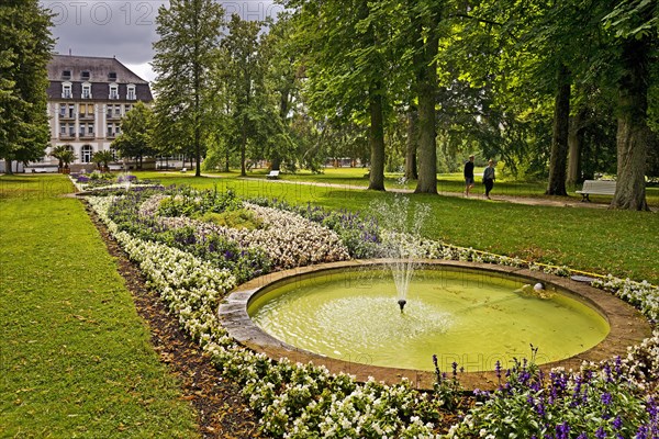 Fountain avenue in the spa gardens