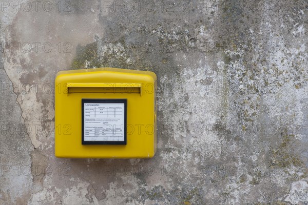 Yellow letterbox