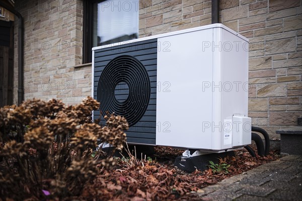 Heat pump on a single-family house in Duesseldorf