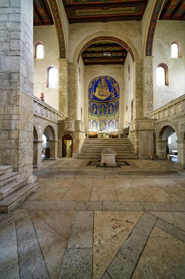 East apse with altar and Gero's tomb