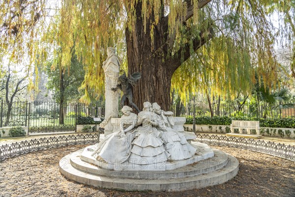 Monument to the poet Gustavo Adolfo Becquer in Maria Luisa Park