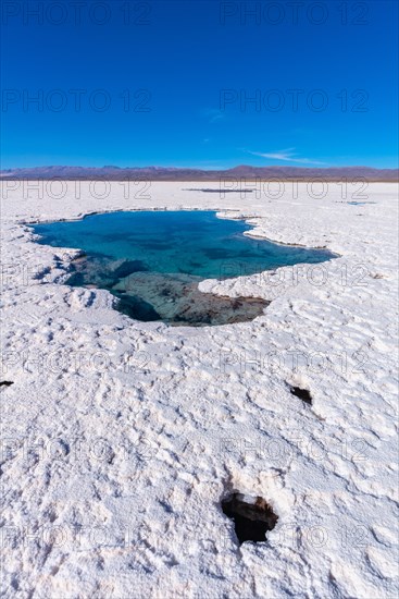 800 sq km salt desert Salinas Grandes