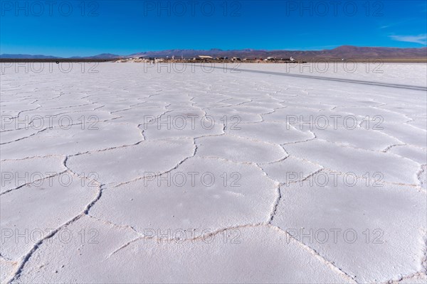 800 sq km salt desert Salinas Grandes