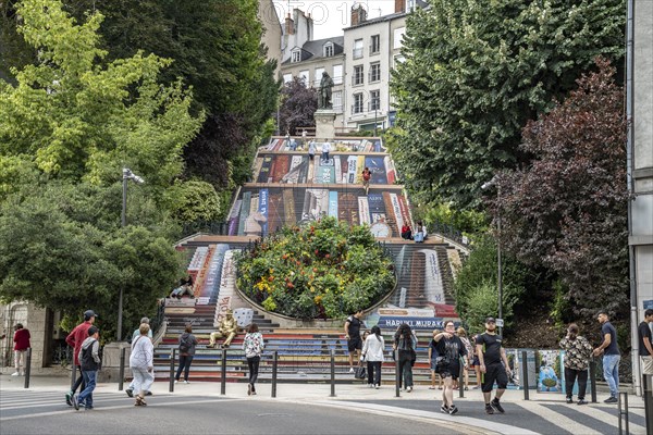 Art on the Denis-Papin Staircase in Blois