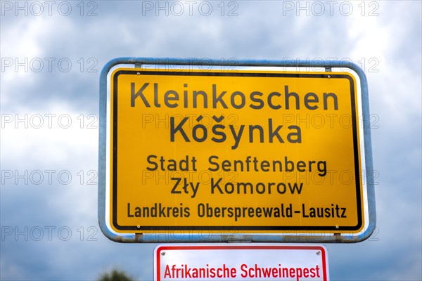 Place-name sign at the Senftenberg district of Kleinkoschen