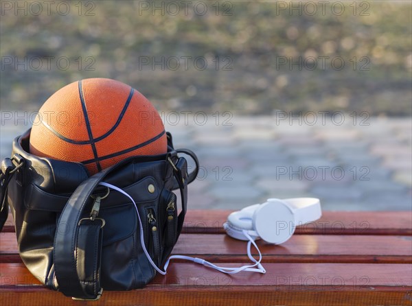 Basketball bag with headphones