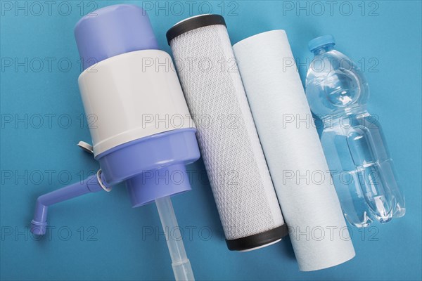 Manual water pump water filters