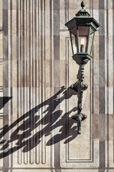 Lantern with shade in the fountain courtyard of the Residenz