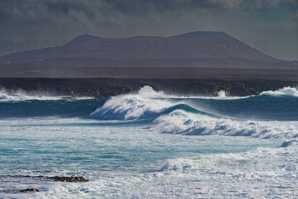 Surf waves