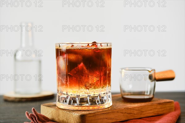 Making espresso tonic refreshing drink at home