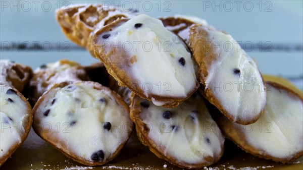 Cannolli