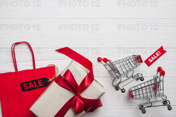 Shopping trolleys packet gift with bow