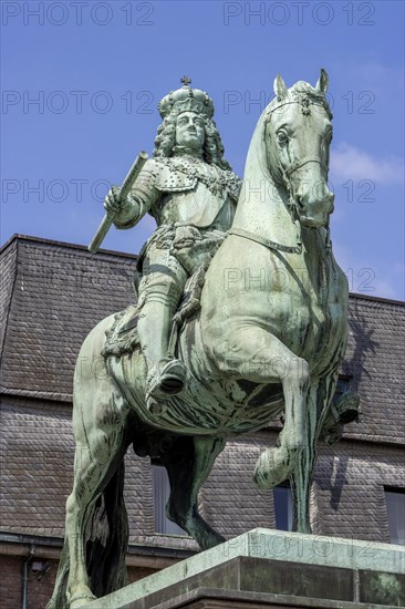 Bronze statue of Jan Wellem equestrian statue by Gabriel de Grupello on the market square