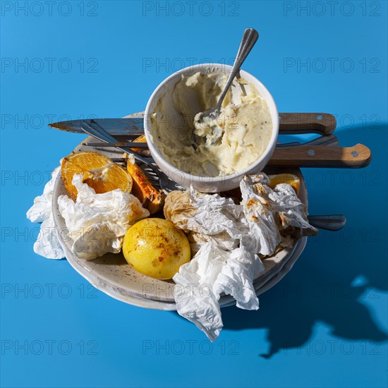 High view leftover foodstuff used napkins