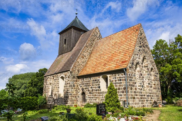 Muenchehofe Village Church