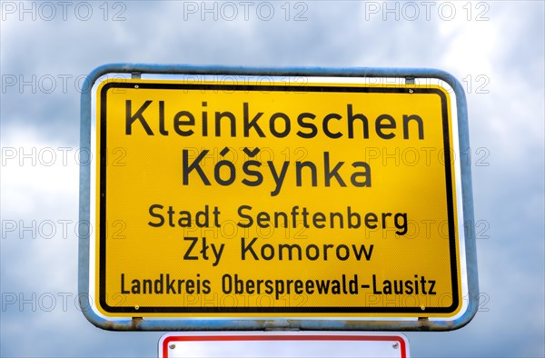 Place-name sign at the Senftenberg district of Kleinkoschen