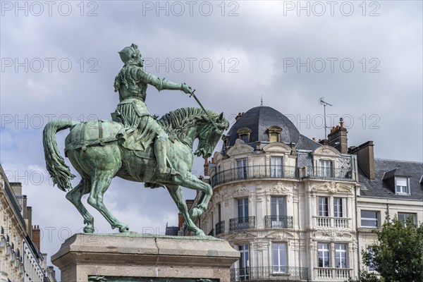 Equestrian statue of Joan of Arc in Place du Martroi