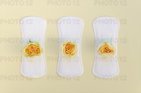 Series sanitary pads with yellow roses