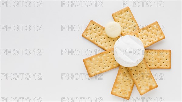 Flat lay camembert crackers