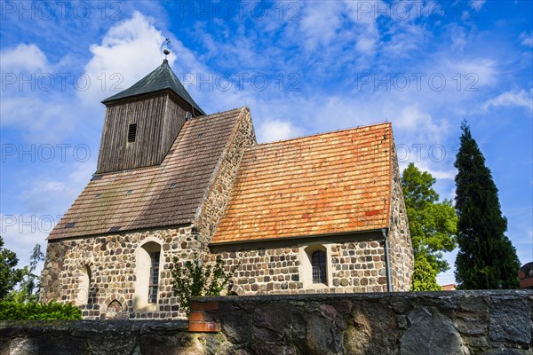 Muenchehofe Village Church