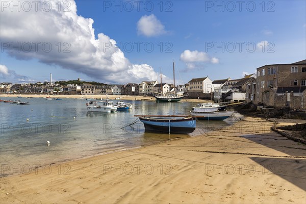 Boats in Hugh Town Harbour