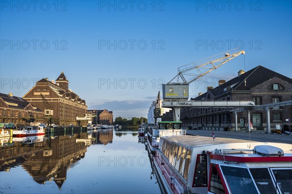 Historic buildings and facilities in Westhafen