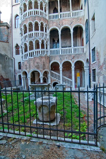 This Renaissance spiral staircase