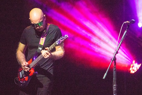 Joe Satriani live on stage