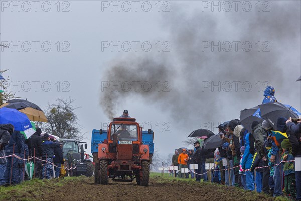 Tractor Pulling