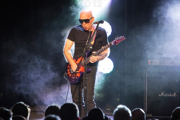 Joe Satriani live on stage