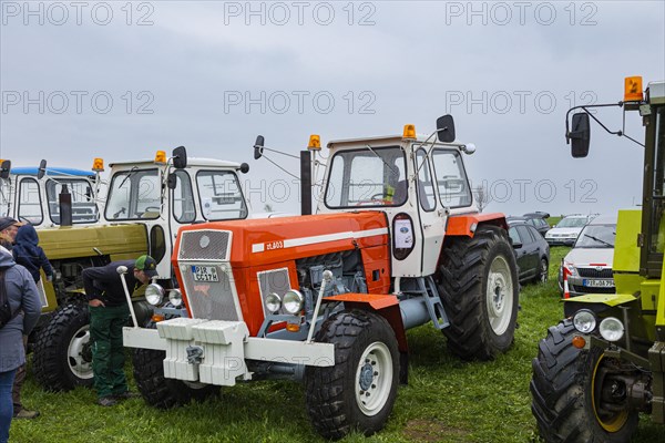 Tractor Pulling