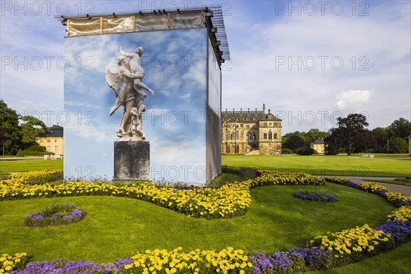 Palais with flowerbeds