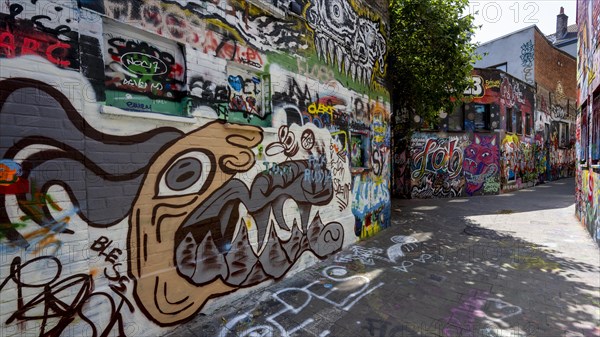 Graffiti alley in Ghent